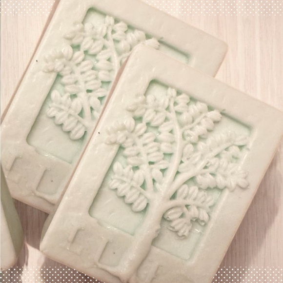 (2) Tree of Life Soap- Donkey Milk & Triple Butter Soap- Perfect Gift Fast Ship - Picture 1 of 3